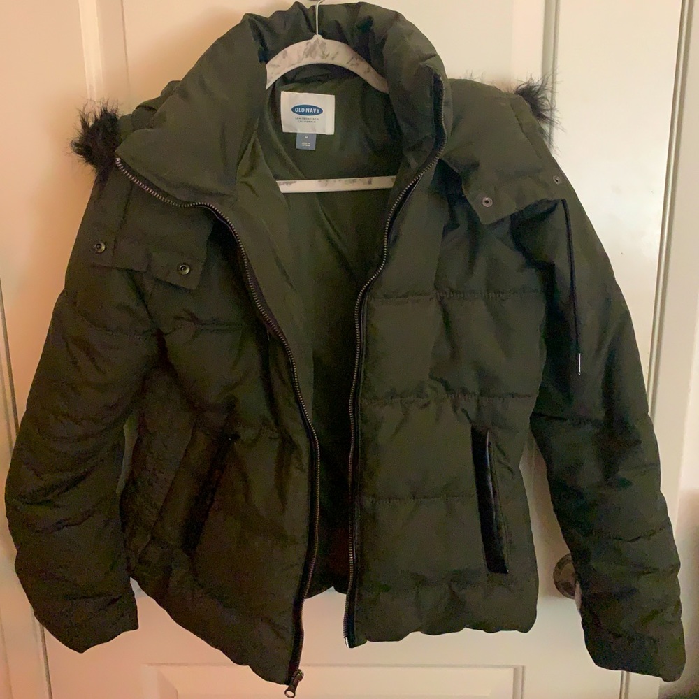 Old Navy Women’s Dark Green Puffer Jacket